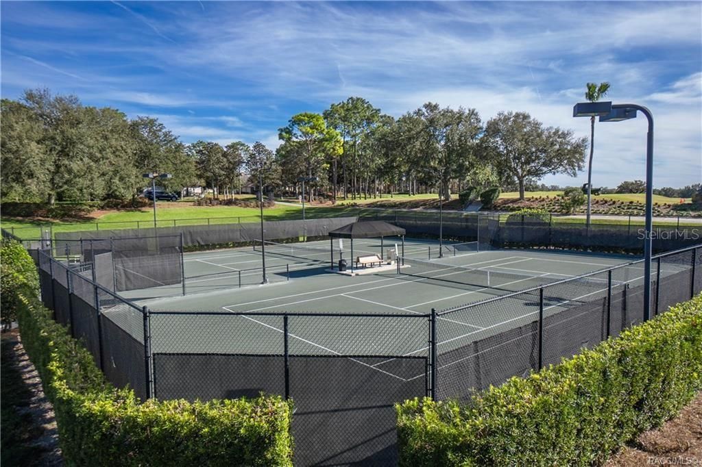 待售: $295,000 (2 贝兹, 2 浴室, 1654 平方英尺)