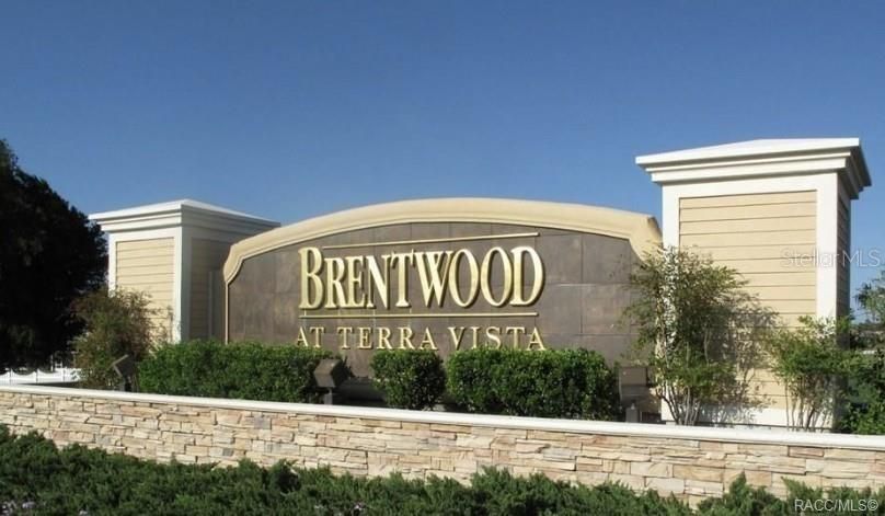 待售: $295,000 (2 贝兹, 2 浴室, 1654 平方英尺)