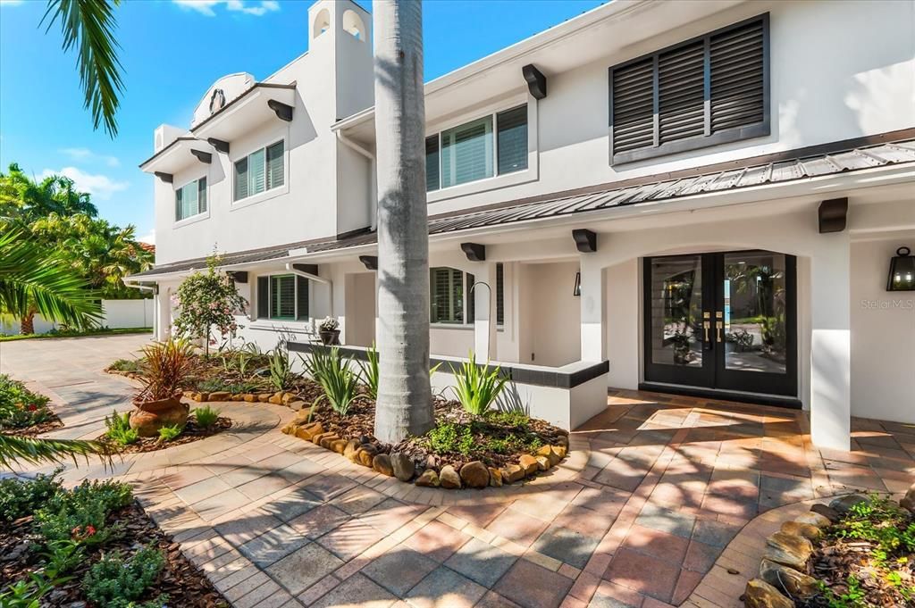 En Venta: $2,495,000 (5 camas, 4 baños, 4480 Pies cuadrados)