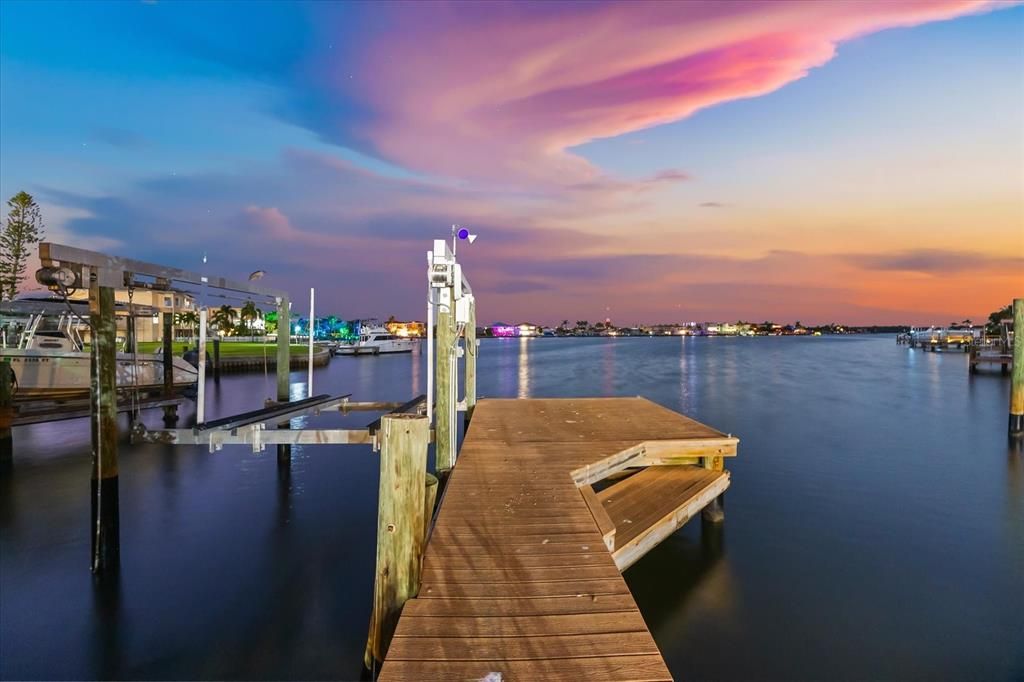 待售: $2,875,000 (5 贝兹, 4 浴室, 4480 平方英尺)