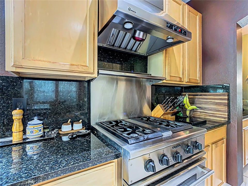 For Sale: $1,216,000 (6 beds, 3 baths, 2915 Square Feet)