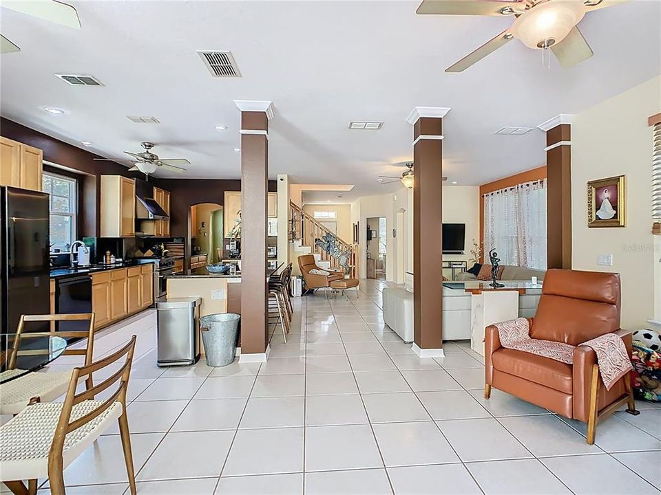 For Sale: $1,216,000 (6 beds, 3 baths, 2915 Square Feet)