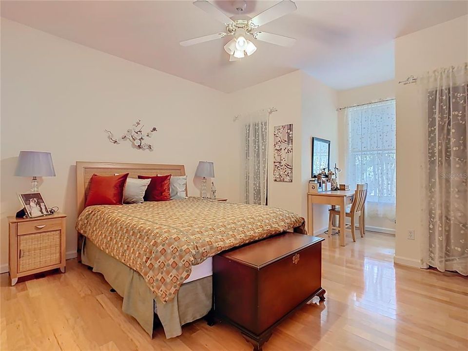 For Sale: $1,216,000 (6 beds, 3 baths, 2915 Square Feet)