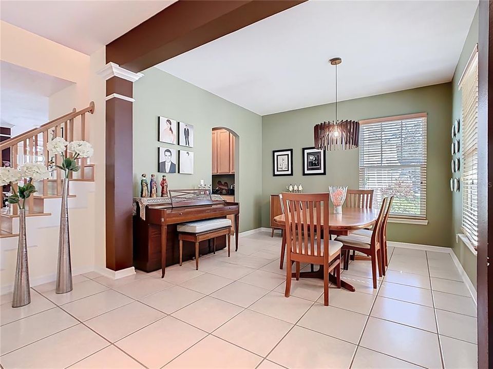 For Sale: $1,216,000 (6 beds, 3 baths, 2915 Square Feet)