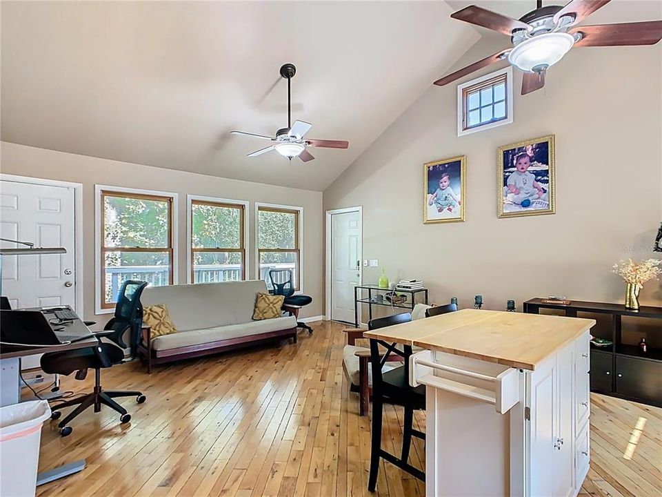 For Sale: $1,216,000 (6 beds, 3 baths, 2915 Square Feet)