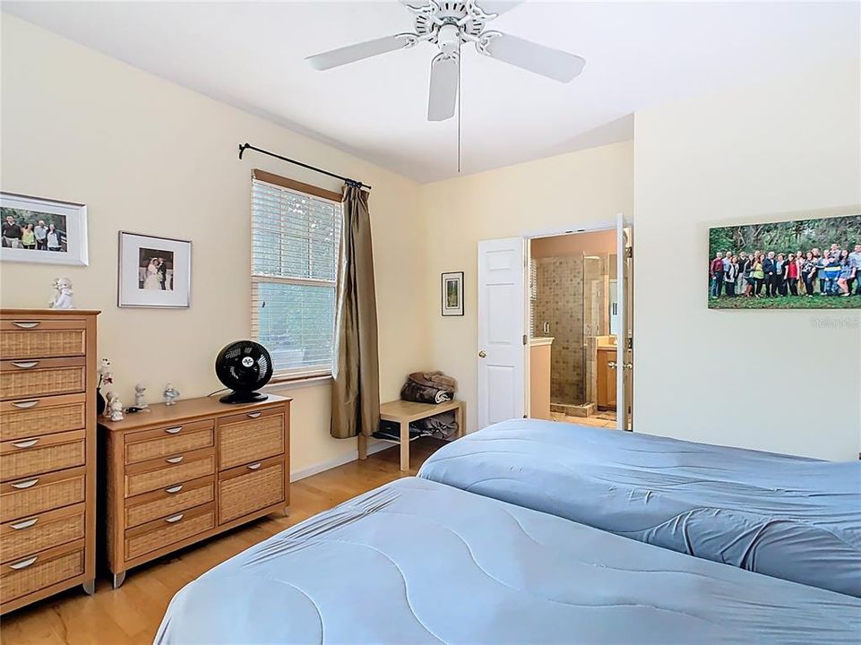 For Sale: $1,216,000 (6 beds, 3 baths, 2915 Square Feet)