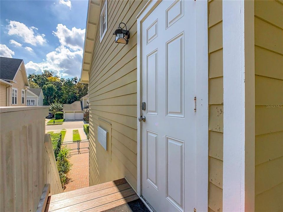 For Sale: $1,216,000 (6 beds, 3 baths, 2915 Square Feet)