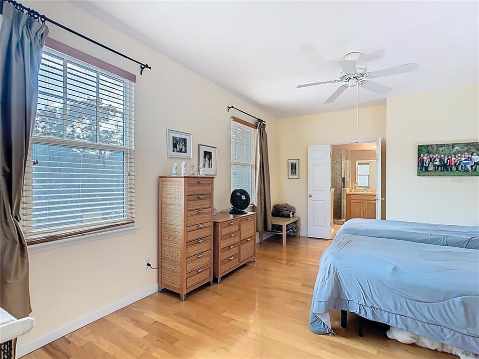 For Sale: $1,216,000 (6 beds, 3 baths, 2915 Square Feet)