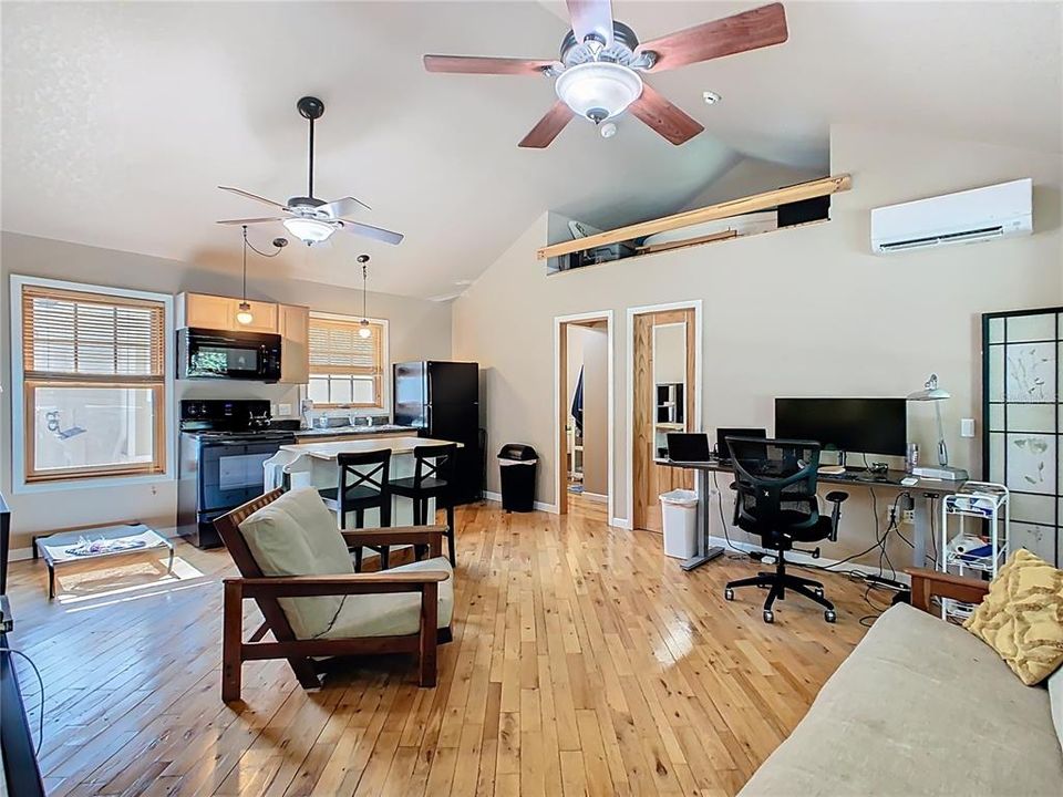 For Sale: $1,216,000 (6 beds, 3 baths, 2915 Square Feet)