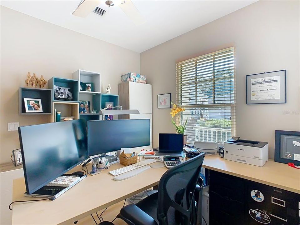 For Sale: $1,216,000 (6 beds, 3 baths, 2915 Square Feet)