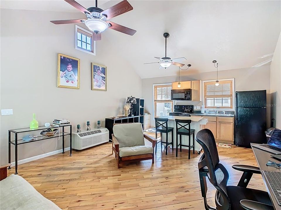 For Sale: $1,216,000 (6 beds, 3 baths, 2915 Square Feet)