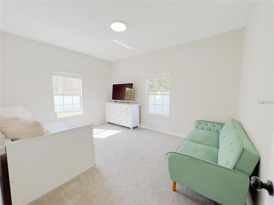 出租: $3,800 (4 贝兹, 3 浴室, 3969 平方英尺)