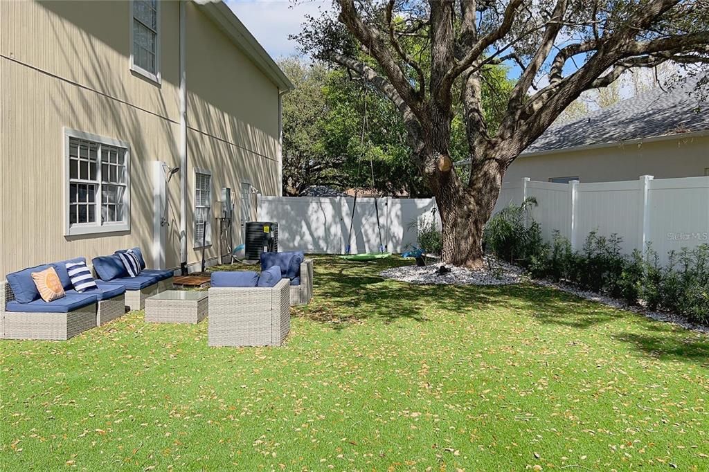 出租: $3,800 (4 贝兹, 3 浴室, 3969 平方英尺)