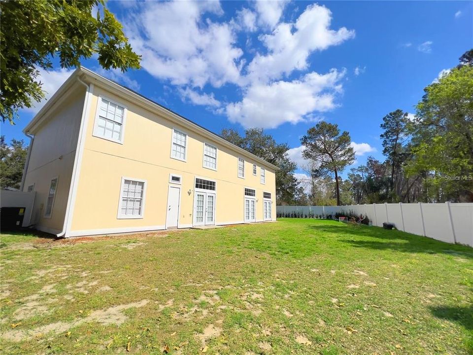 出租: $3,800 (4 贝兹, 3 浴室, 3969 平方英尺)