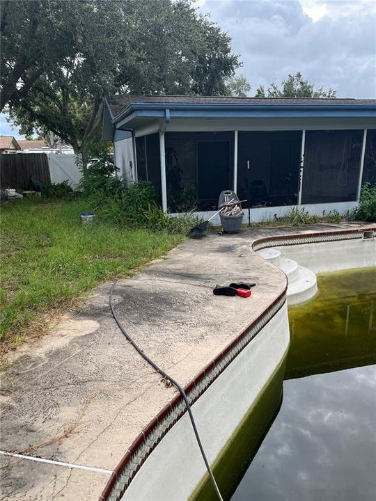 En Venta: $499,900 (4 camas, 2 baños, 1731 Pies cuadrados)