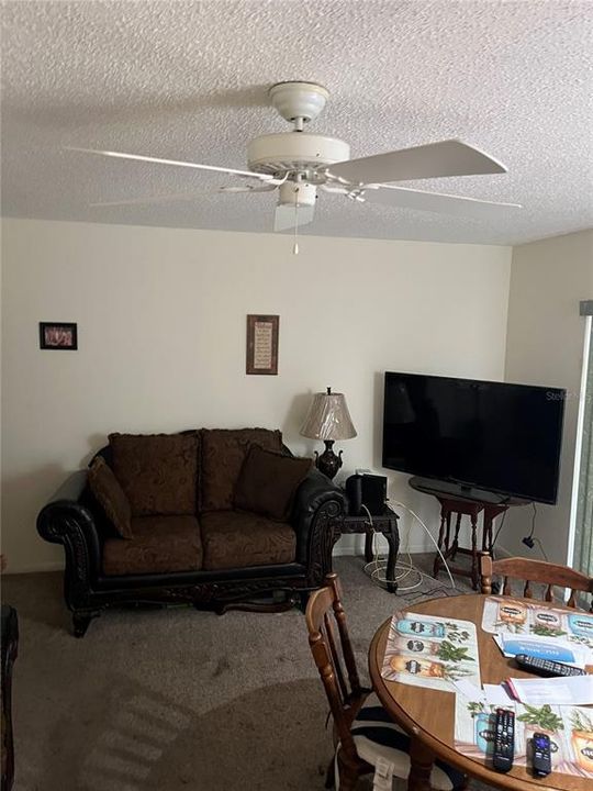 En Venta: $499,900 (4 camas, 2 baños, 1731 Pies cuadrados)