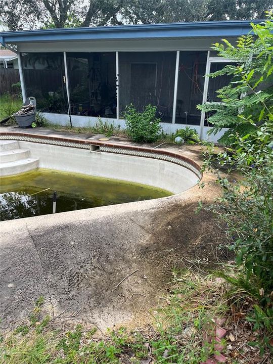 En Venta: $499,900 (4 camas, 2 baños, 1731 Pies cuadrados)