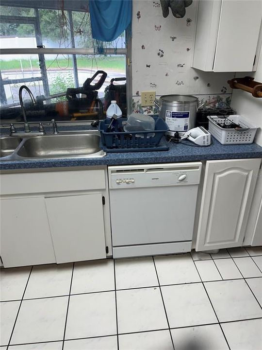 En Venta: $499,900 (4 camas, 2 baños, 1731 Pies cuadrados)