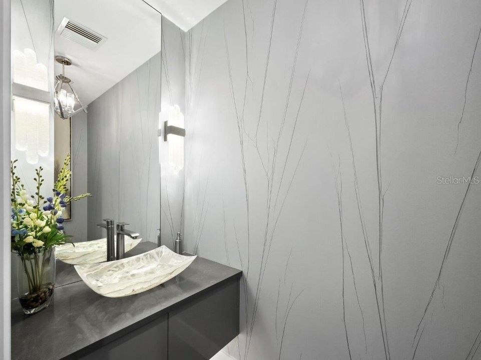 Active With Contract: $1,975,000 (2 beds, 2 baths, 1810 Square Feet)