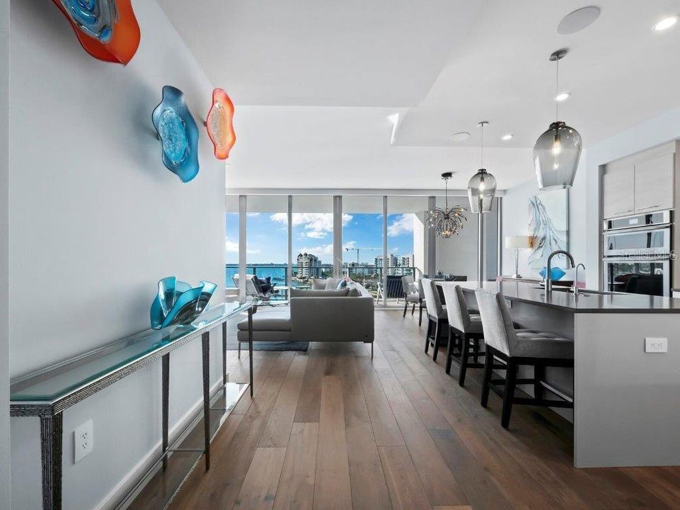 Active With Contract: $1,975,000 (2 beds, 2 baths, 1810 Square Feet)