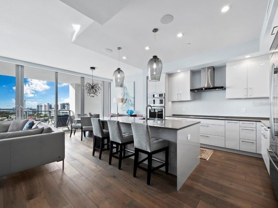Active With Contract: $1,975,000 (2 beds, 2 baths, 1810 Square Feet)