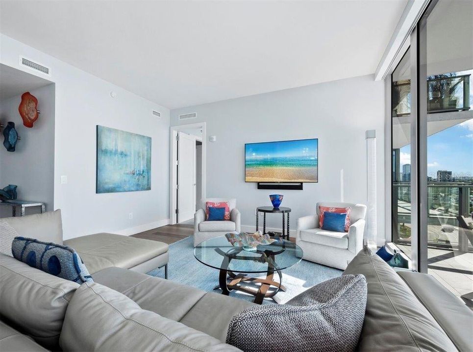 Active With Contract: $1,975,000 (2 beds, 2 baths, 1810 Square Feet)