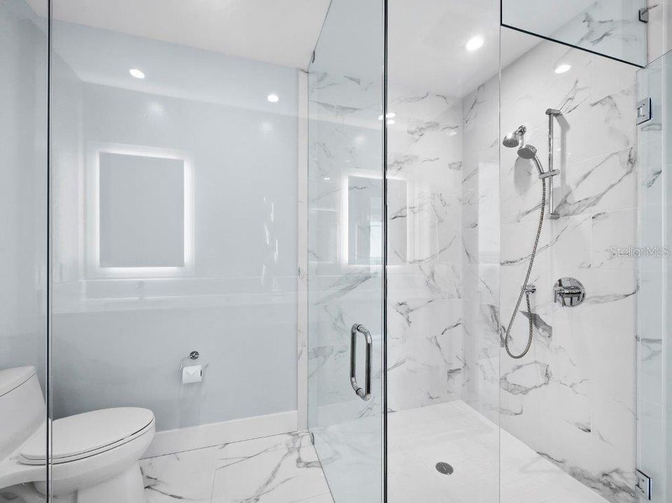 Active With Contract: $1,975,000 (2 beds, 2 baths, 1810 Square Feet)