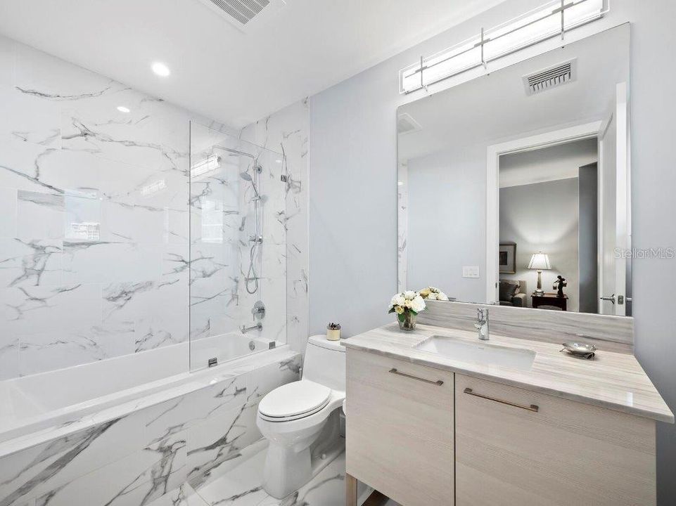 Active With Contract: $1,975,000 (2 beds, 2 baths, 1810 Square Feet)