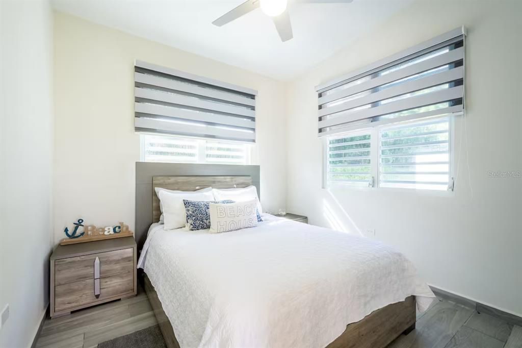 На продажу: $559,000 (2 спален, 1 ванн, 918 Квадратных фут)