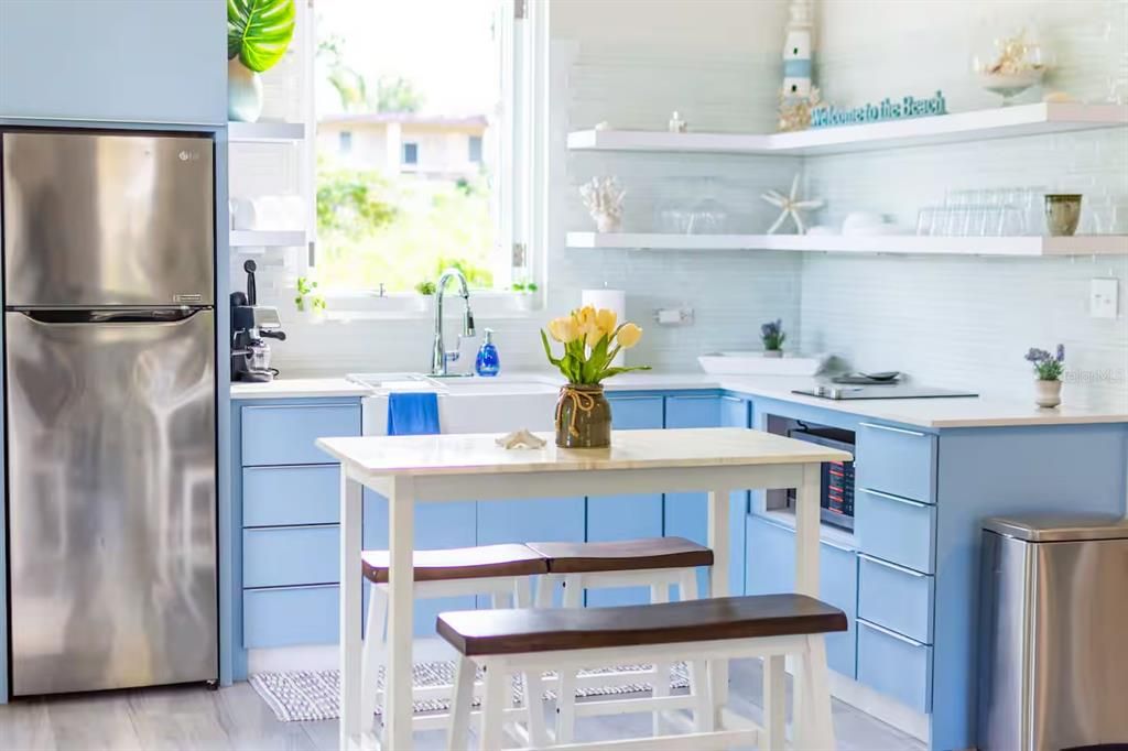 На продажу: $559,000 (2 спален, 1 ванн, 918 Квадратных фут)