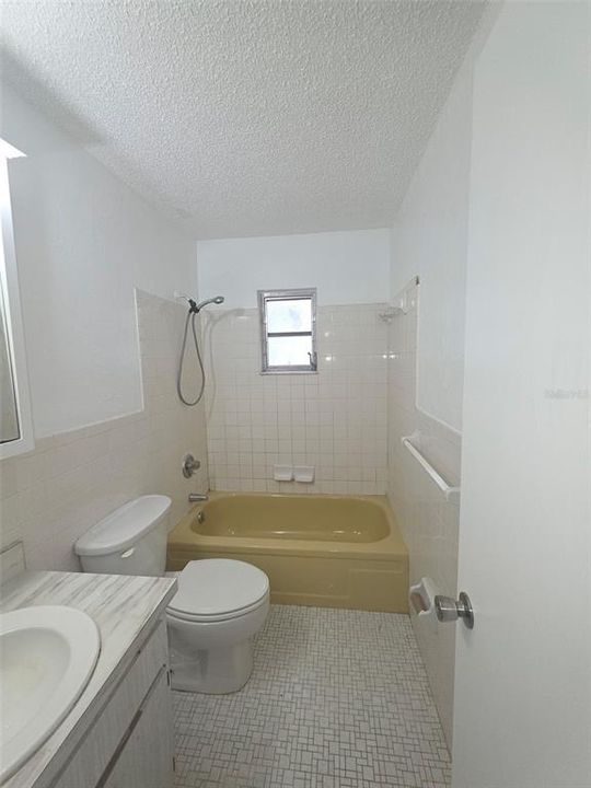 出租: $1,550 (2 贝兹, 2 浴室, 1652 平方英尺)