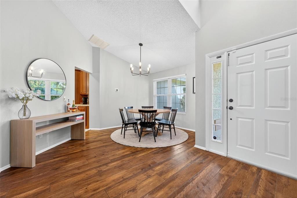 For Sale: $370,000 (3 beds, 2 baths, 1791 Square Feet)