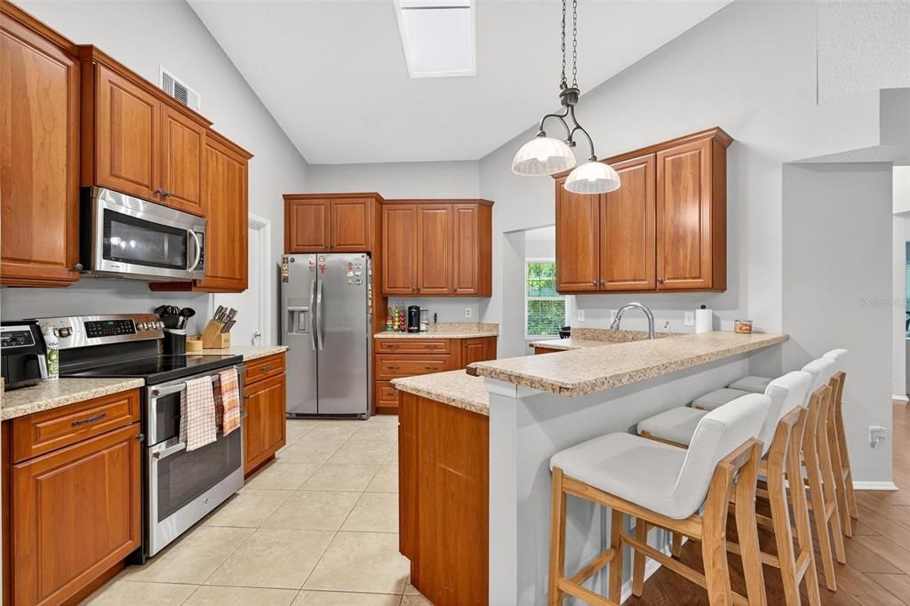 For Sale: $370,000 (3 beds, 2 baths, 1791 Square Feet)