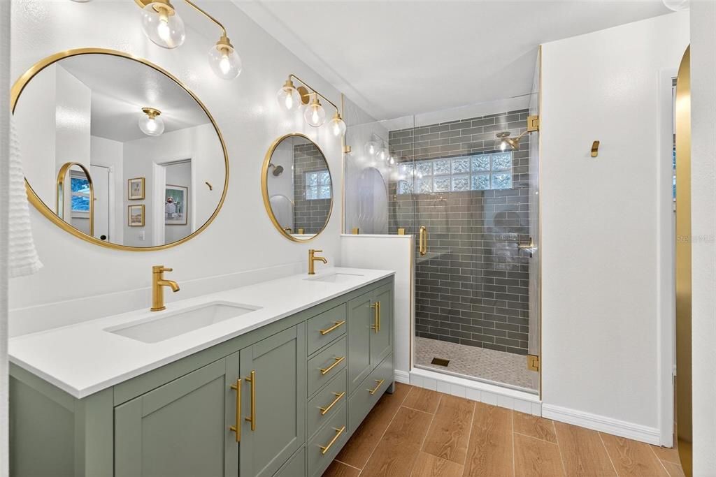 For Sale: $370,000 (3 beds, 2 baths, 1791 Square Feet)