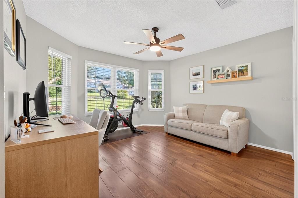 For Sale: $370,000 (3 beds, 2 baths, 1791 Square Feet)