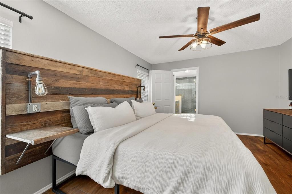 For Sale: $370,000 (3 beds, 2 baths, 1791 Square Feet)