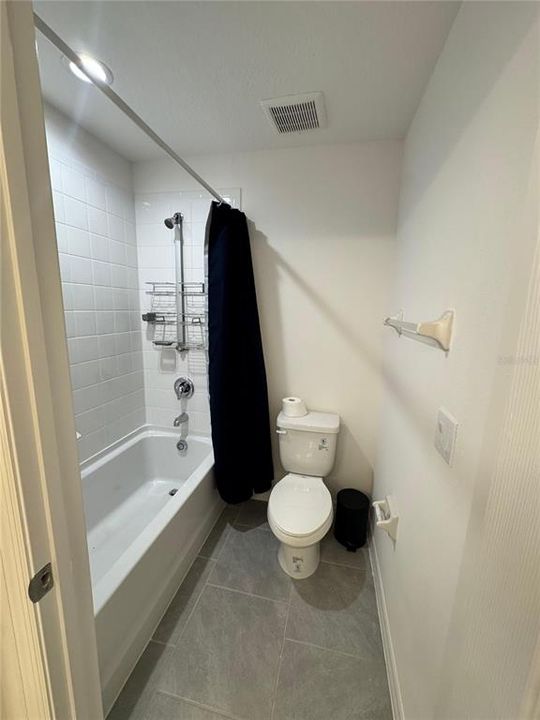 For Rent: $2,700 (4 beds, 2 baths, 1856 Square Feet)