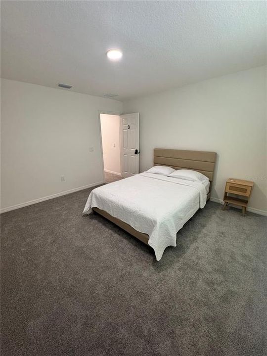 For Rent: $2,700 (4 beds, 2 baths, 1856 Square Feet)