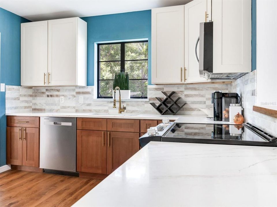 Active With Contract: $599,000 (3 beds, 2 baths, 1530 Square Feet)