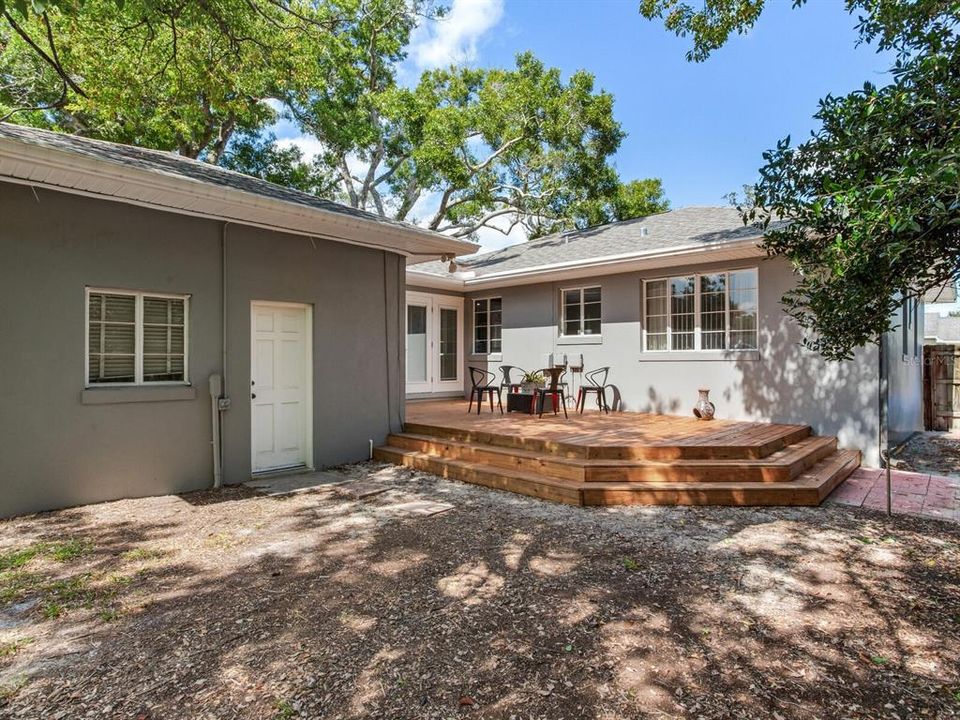 Active With Contract: $599,000 (3 beds, 2 baths, 1530 Square Feet)