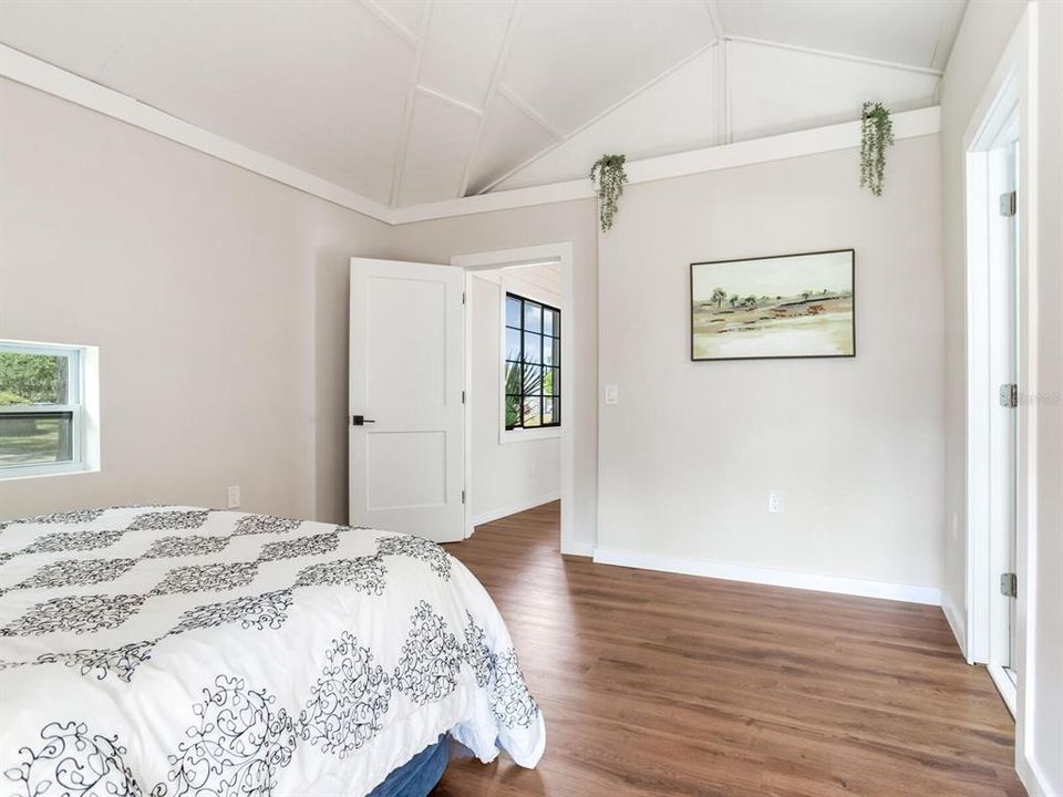 Active With Contract: $599,000 (3 beds, 2 baths, 1530 Square Feet)