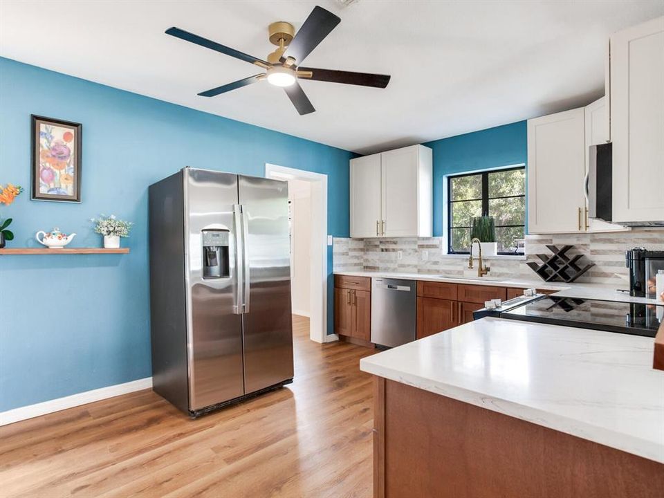 Active With Contract: $599,000 (3 beds, 2 baths, 1530 Square Feet)