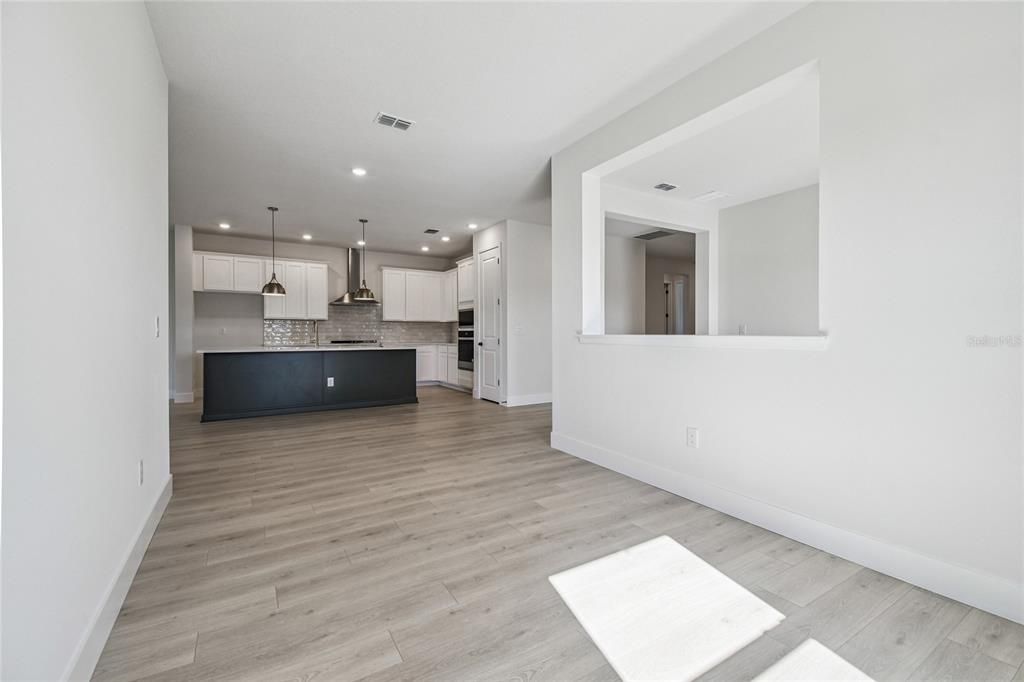 Activo con contrato: $499,990 (3 camas, 2 baños, 2123 Pies cuadrados)