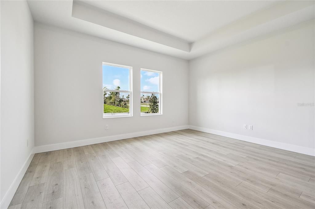 Activo con contrato: $499,990 (3 camas, 2 baños, 2123 Pies cuadrados)