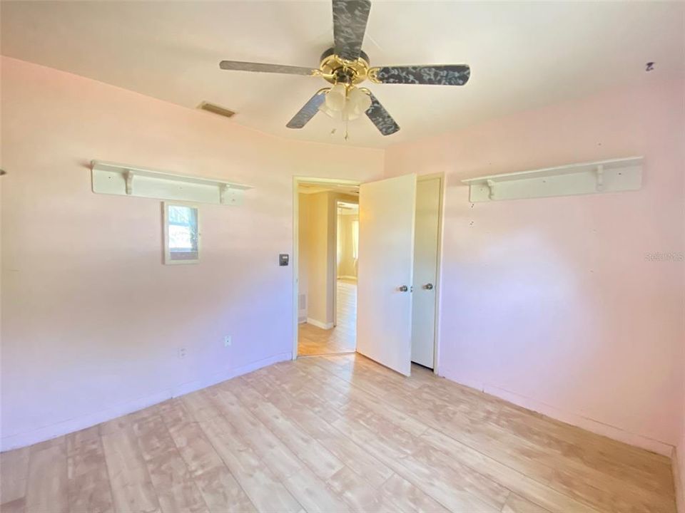 Active With Contract: $349,000 (3 beds, 2 baths, 1283 Square Feet)