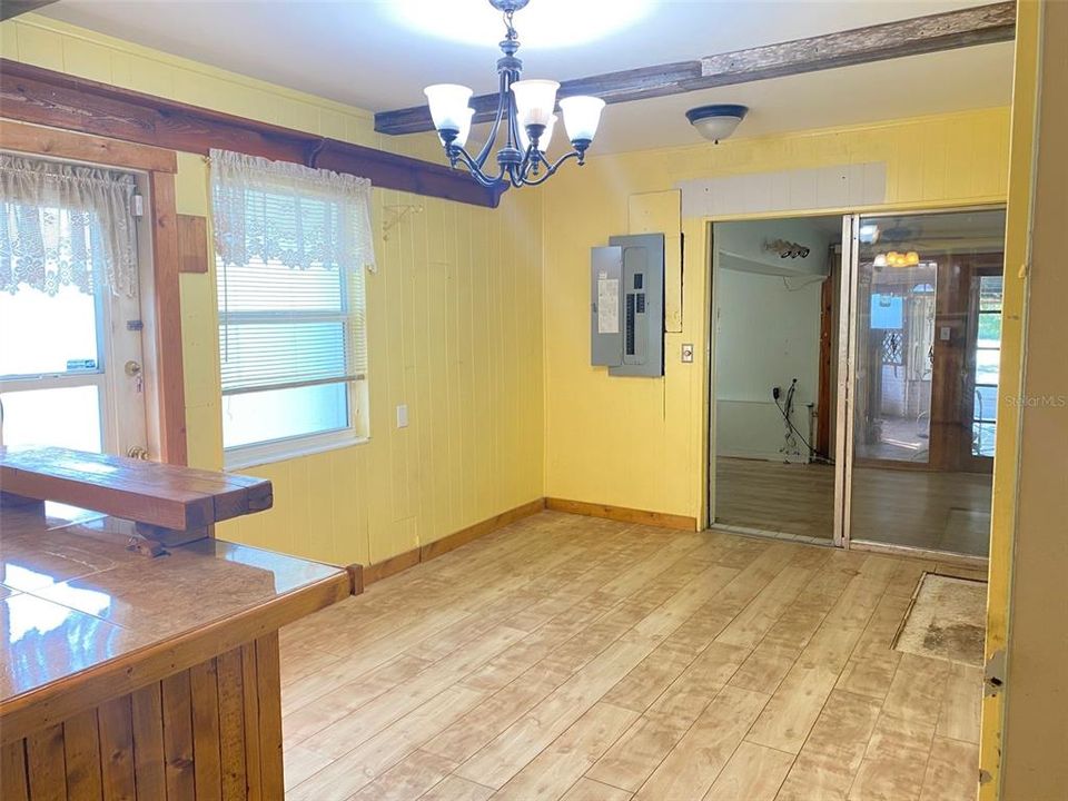 Active With Contract: $349,000 (3 beds, 2 baths, 1283 Square Feet)