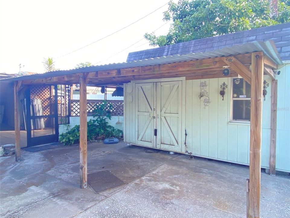 Active With Contract: $349,000 (3 beds, 2 baths, 1283 Square Feet)