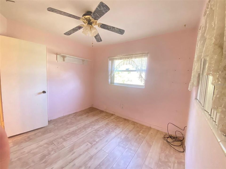 Active With Contract: $349,000 (3 beds, 2 baths, 1283 Square Feet)