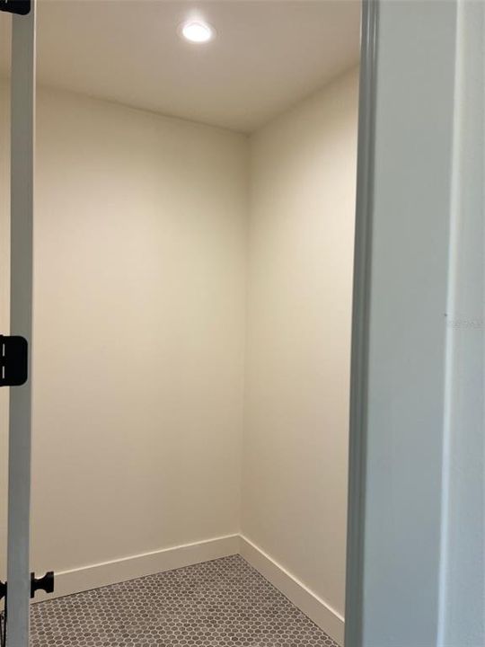 For Rent: $3,600 (3 beds, 2 baths, 1584 Square Feet)