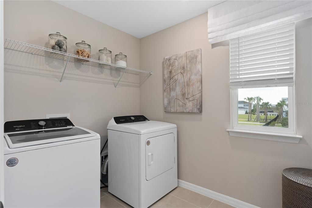 En Venta: $474,990 (4 camas, 2 baños, 1770 Pies cuadrados)